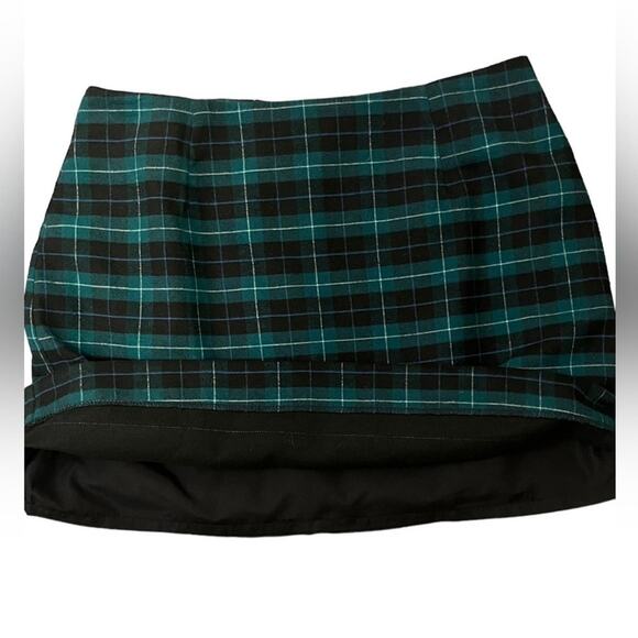 Old Navy Plaid Navy Green Polyester Mini Skirt Womens Size 4 Academia Schoolgirl - Picture 3 of 7